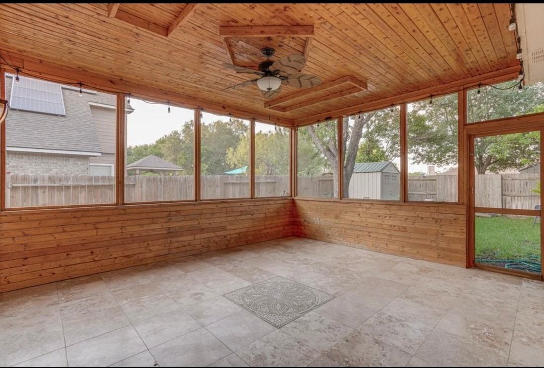 3035 Fall Crest Dr - Photo 4 of 20