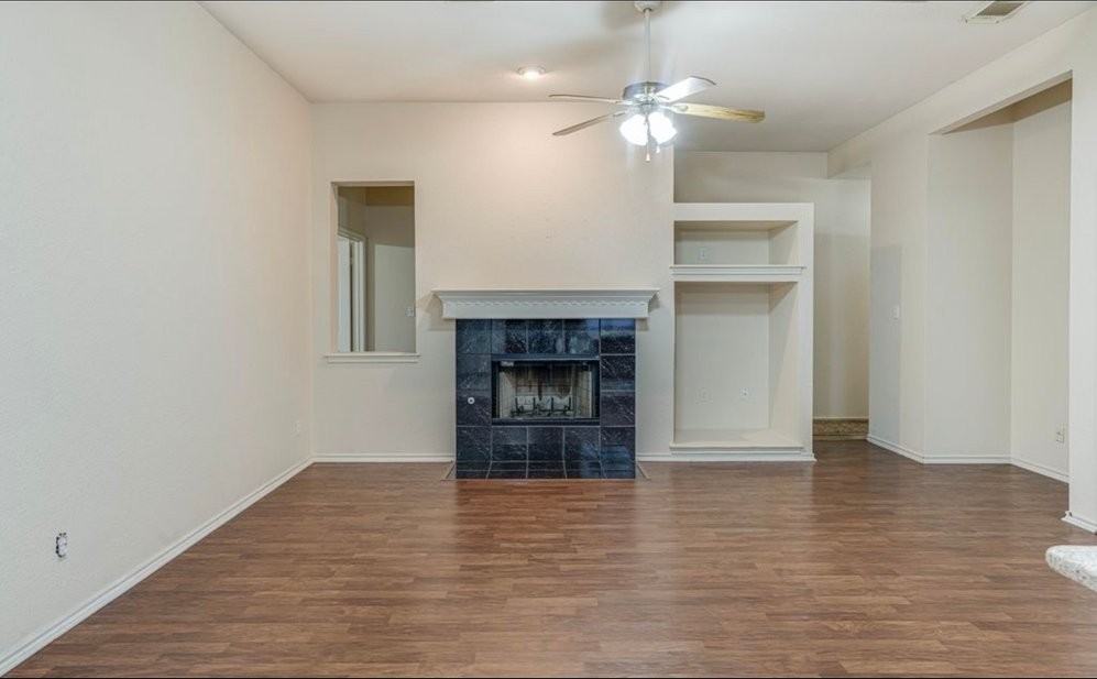 3035 Fall Crest Dr - Photo 7 of 20