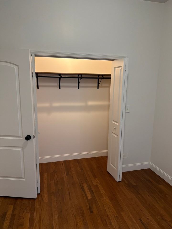 1529 E 72nd St - Photo 3 of 10