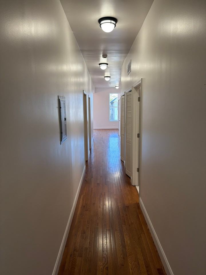 1529 E 72nd St - Photo 4 of 10