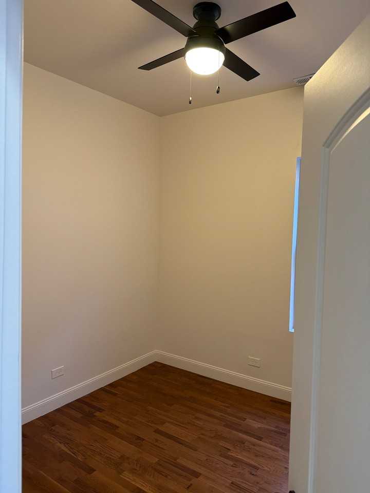 1529 E 72nd St - Photo 7 of 10