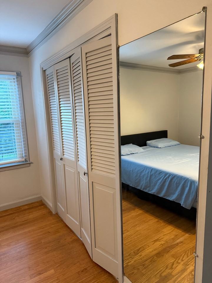 212 White Oak St - Photo 2 of 19