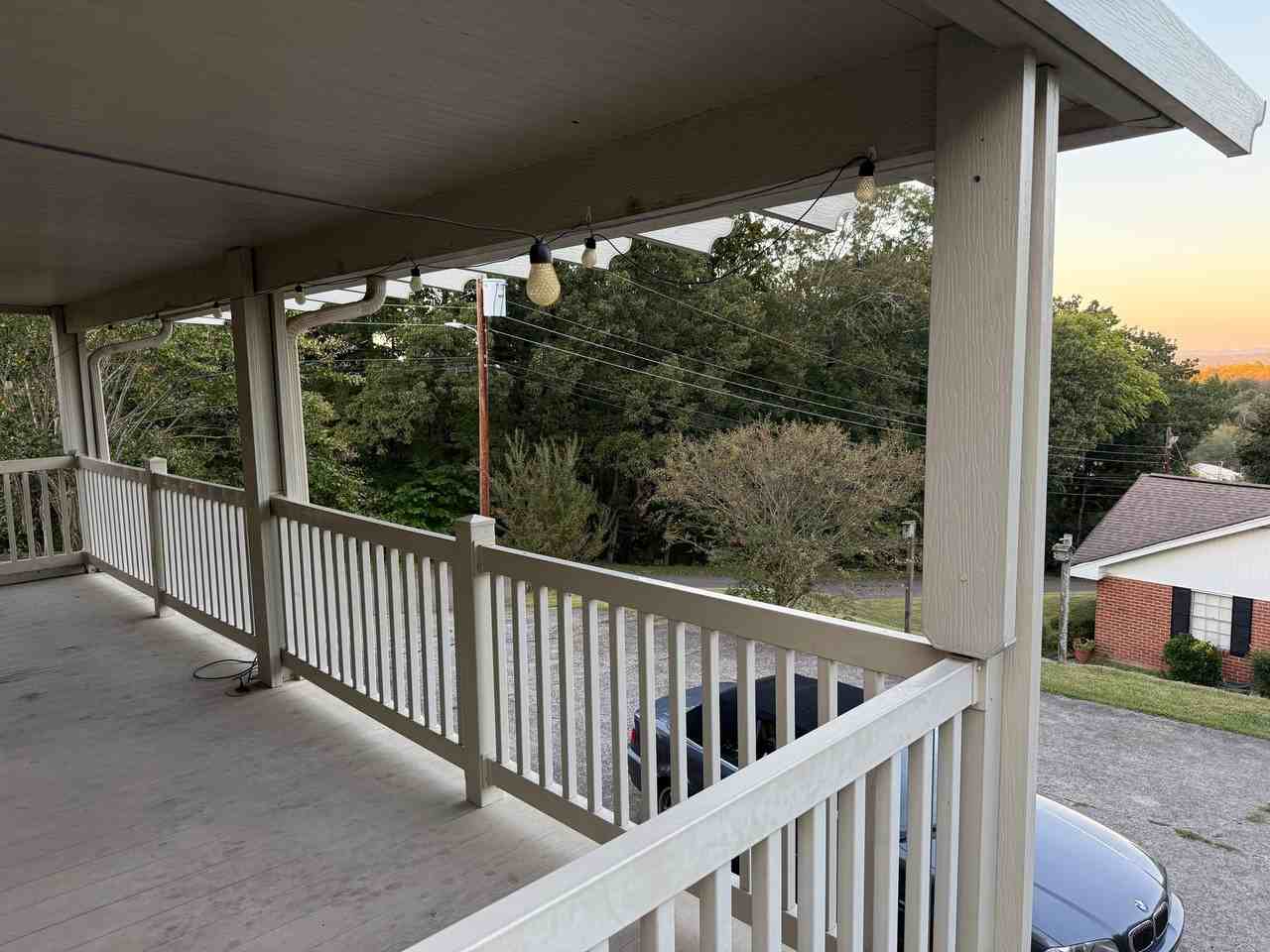 212 White Oak St - Photo 4 of 19