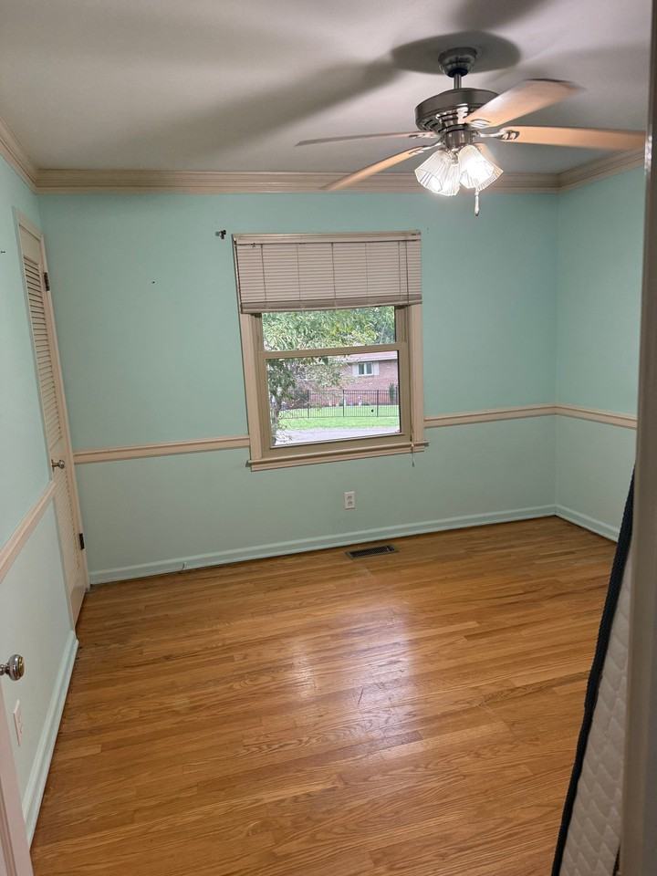 212 White Oak St - Photo 7 of 19