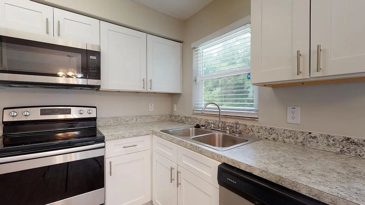 6137 Rocky Trl - Photo 2 of 18