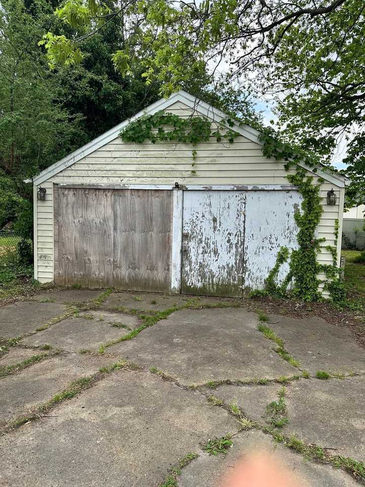 9324 Phillip Ave #9324 - Photo 4 of 20