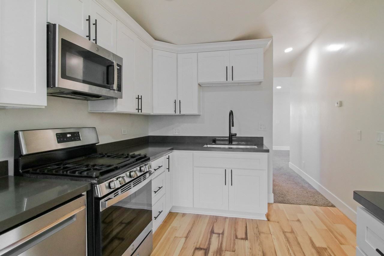 30 Bloomfield Rd - Photo 5 of 18