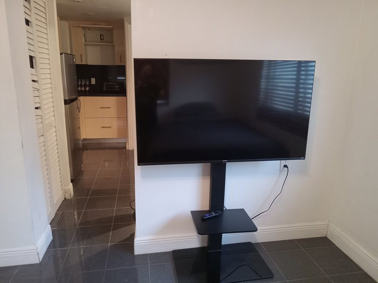 1001 Nestreet - Photo 3 of 14