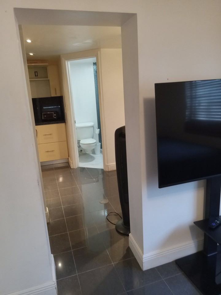 1001 Nestreet - Photo 6 of 14