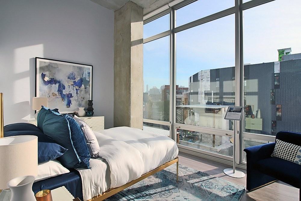 733 N Morgan St - Photo 7 of 20