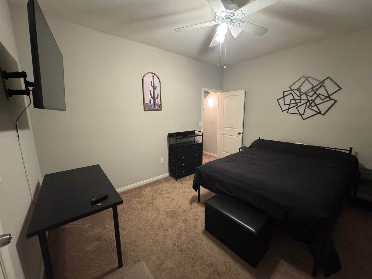 5686 Alta Peak Ct - Photo 2 of 10