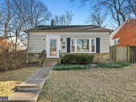 featured image of 117 Lynnmoor Dr