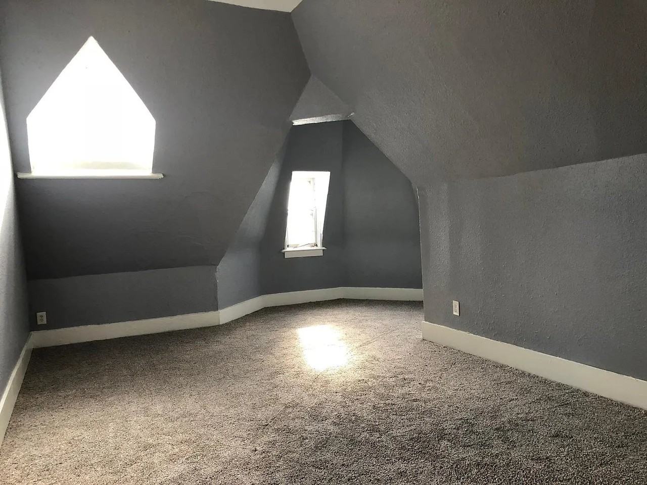 1741 N Farwell Ave #3rdFL - Photo 2 of 14