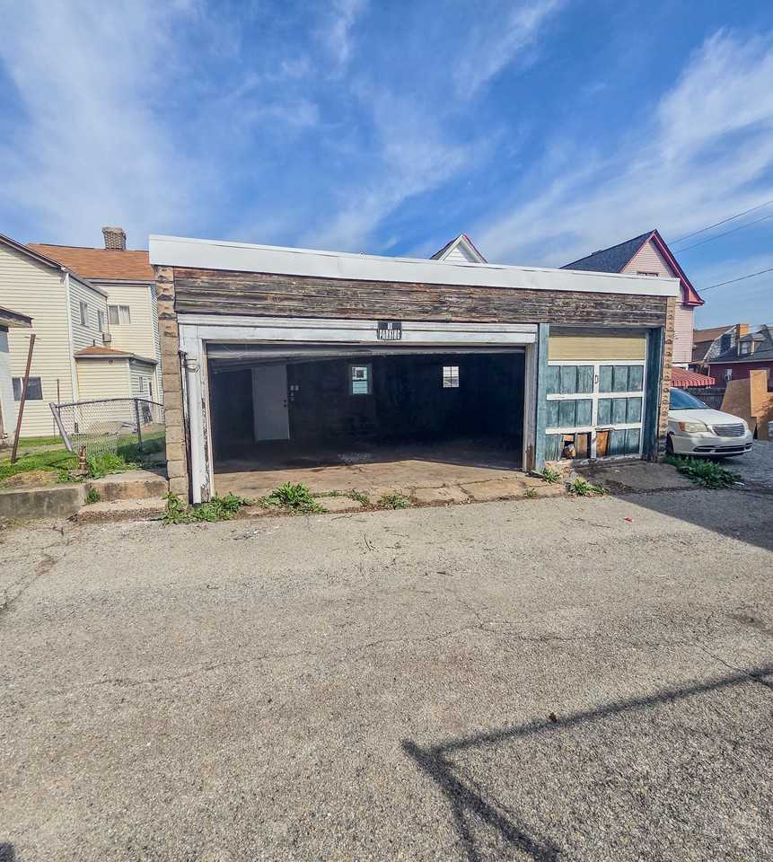 346 East 12th Avenue - Photo 6 of 38