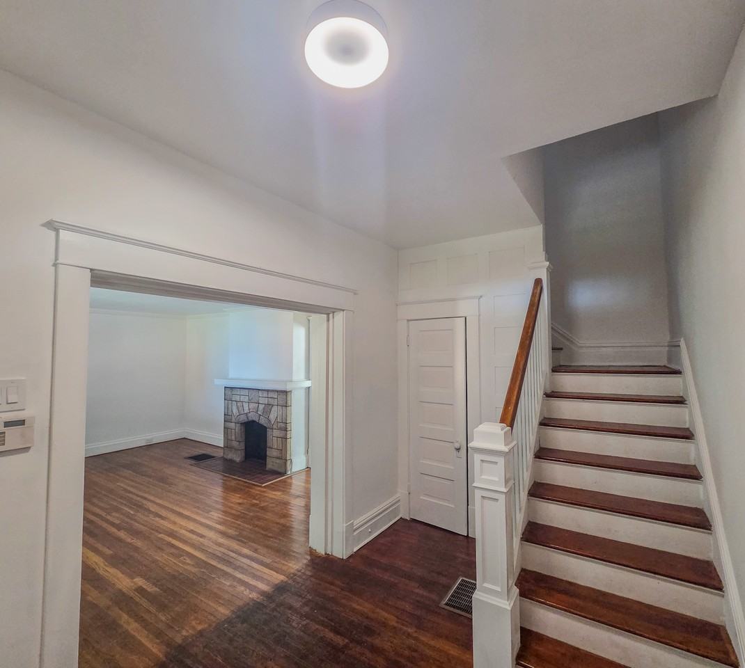 346 East 12th Avenue - Photo 4 of 50