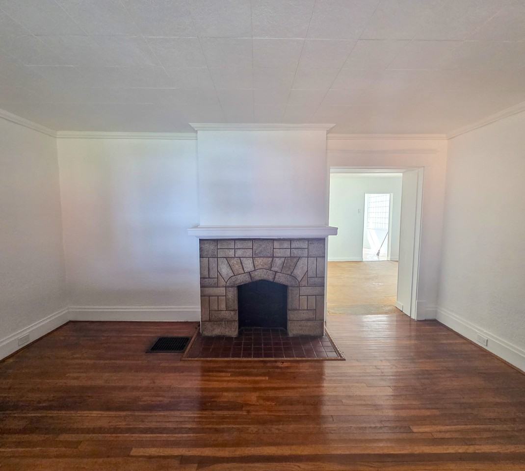 346 East 12th Avenue - Photo 5 of 50