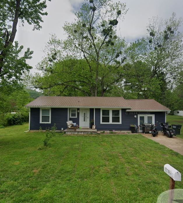 1115 Dennis Ave #1