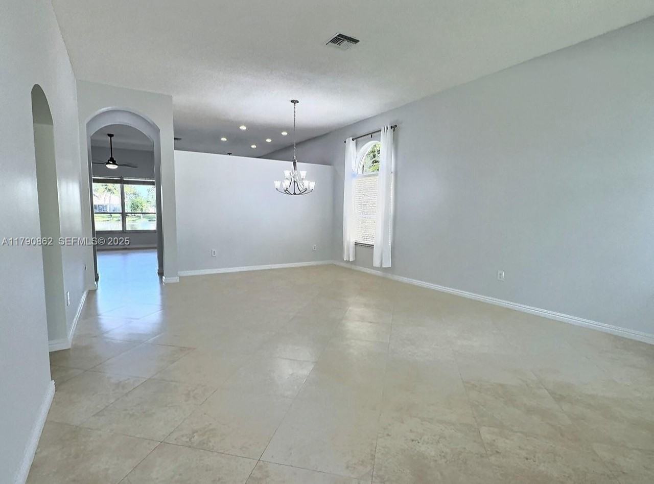 14365 Northwest 15th Street - Photo 6 of 33