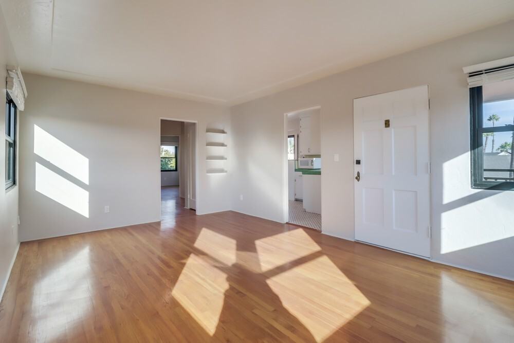 4706 Vista St - Photo 6 of 21