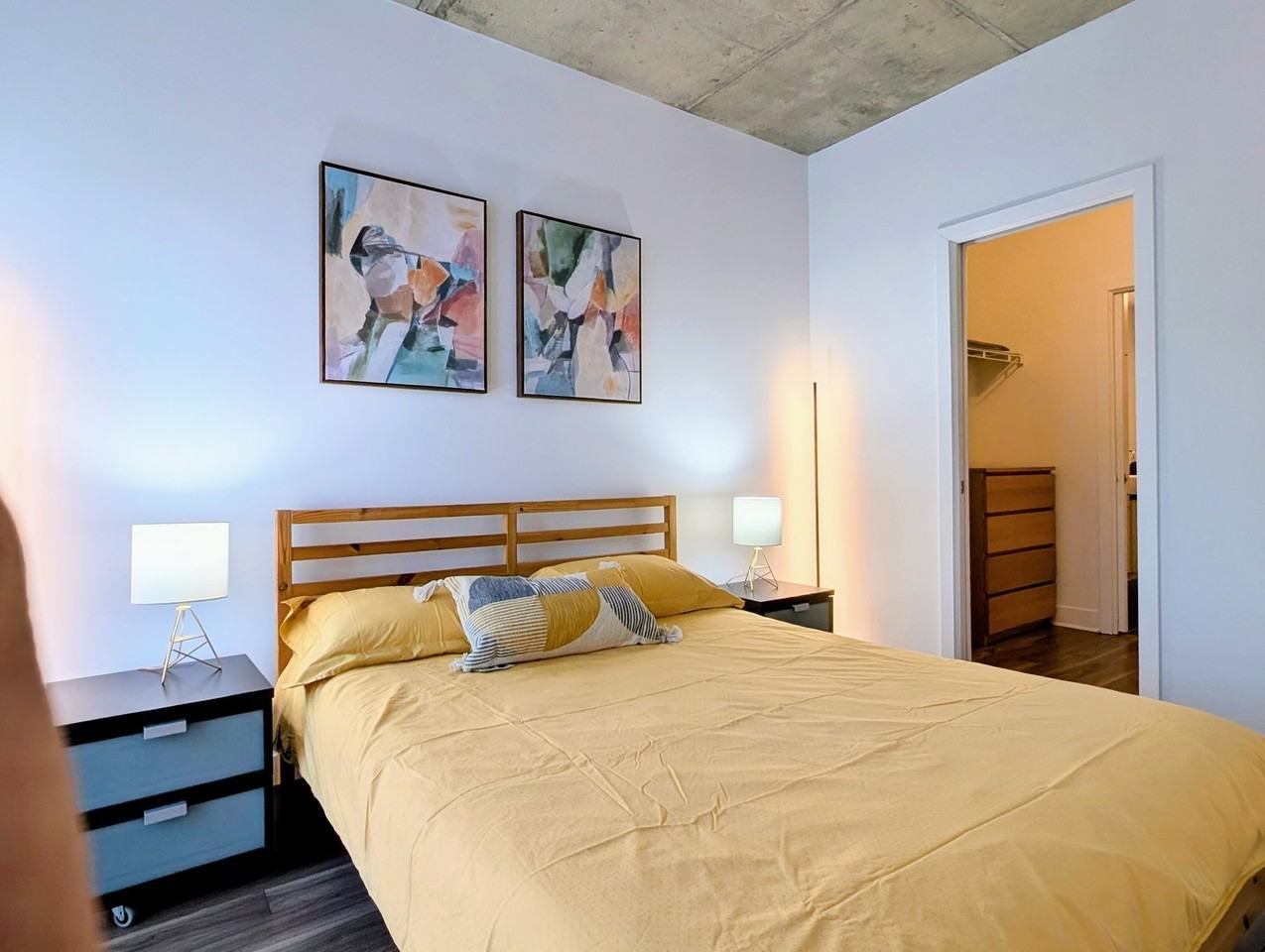 1150 Rue Saint-Denis - Photo 5 of 30