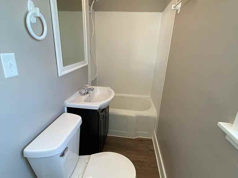 2012 Madison St #2 - Photo 3 of 5
