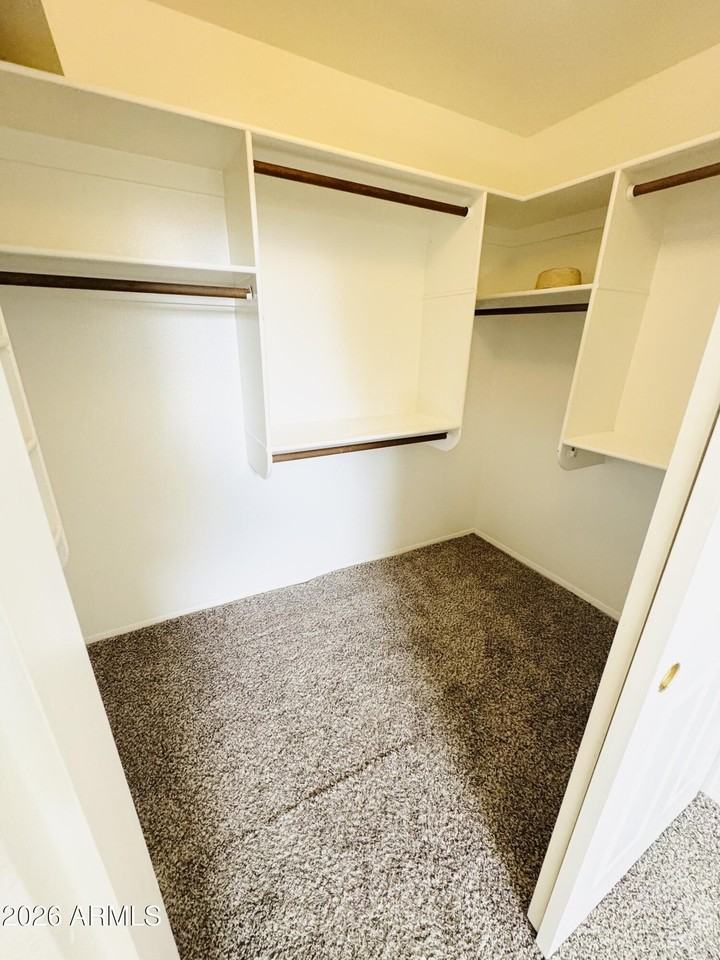 12770 N 89th St - Photo 7 of 34