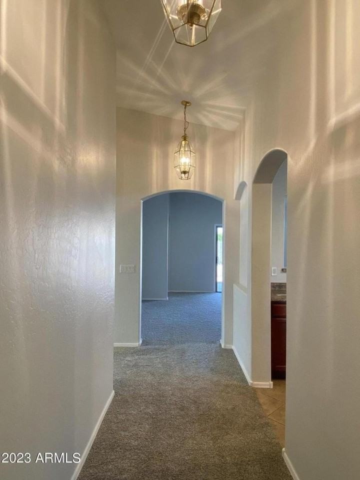 45462 W Tulip Ln - Photo 2 of 14