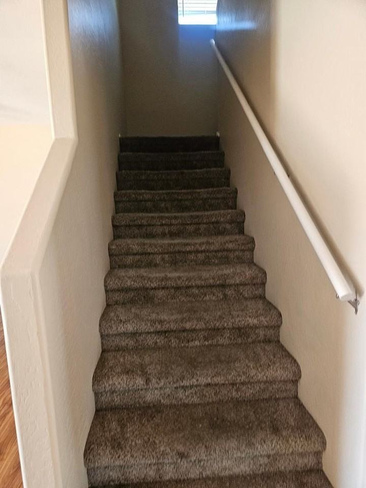 586 W Cobblestone Ct - Photo 3 of 18