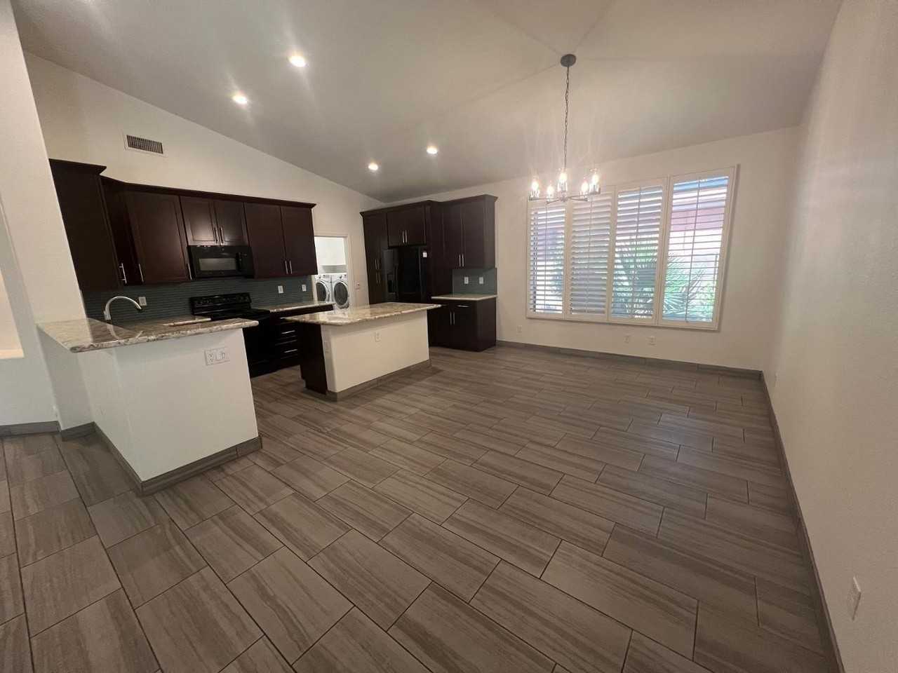 1136 E San Tan Dr - Photo 5 of 29