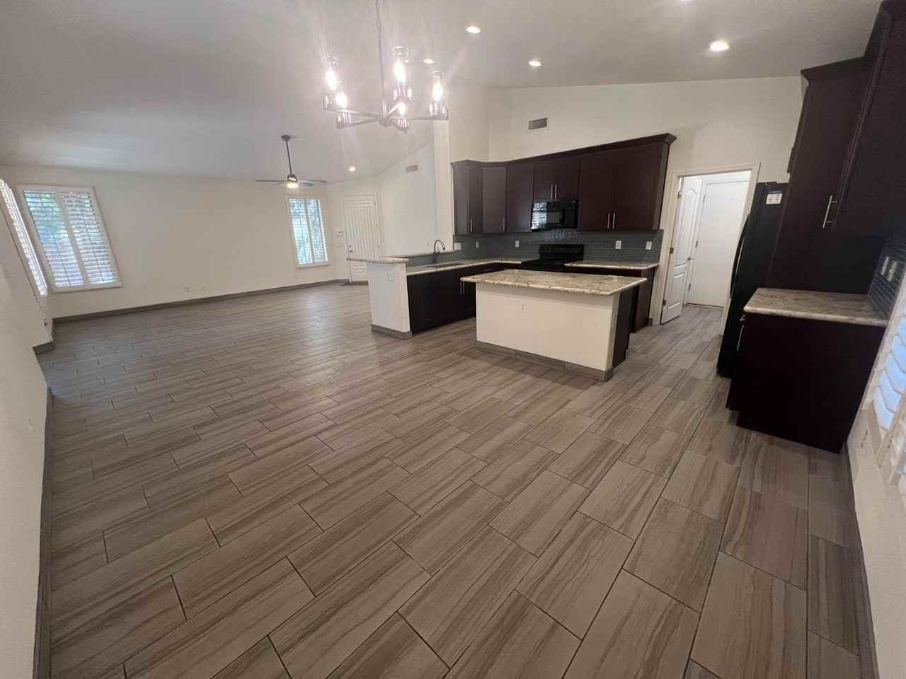 1136 E San Tan Dr - Photo 7 of 29