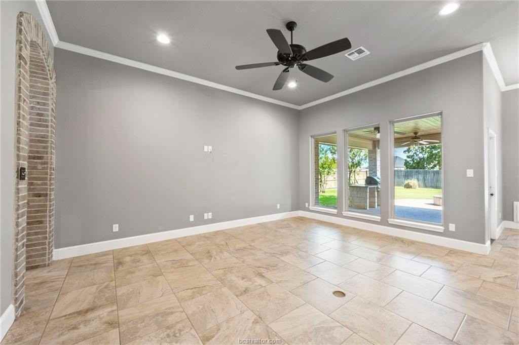 3028 Embers Loop - Photo 4 of 26