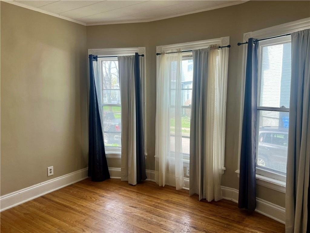 237 Richard St - Photo 6 of 24