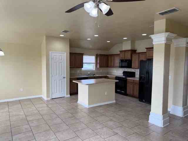 1802 Barlow Trl - Photo 5 of 22