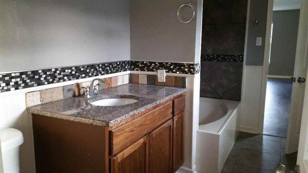 3341 Samoa Dr - Photo 5 of 11