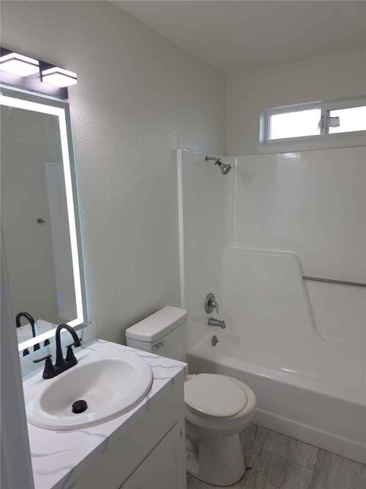 6617 Meadowbreeze Pkwy - Photo 7 of 9