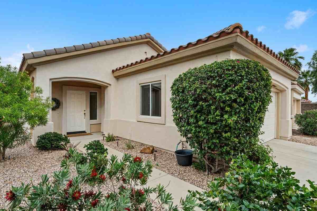 78472 Glastonbury Way - Photo 3 of 28