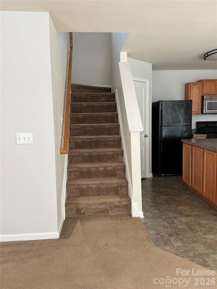 3329 Nevin Brook Rd - Photo 5 of 13