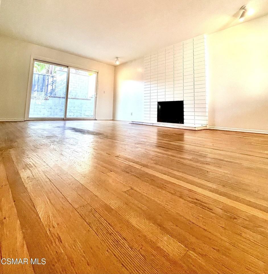 1045 Marvista Ave - Photo 7 of 27