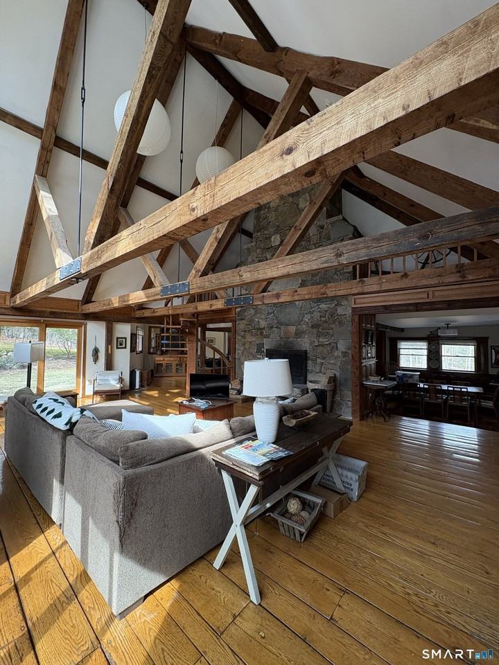 40 Looking Glass Hill Rd - Photo 5 of 39