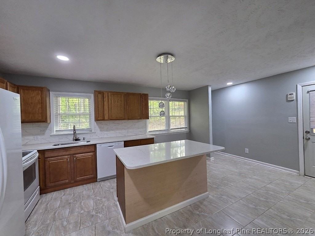 2532 Sourwood Dr - Photo 2 of 18