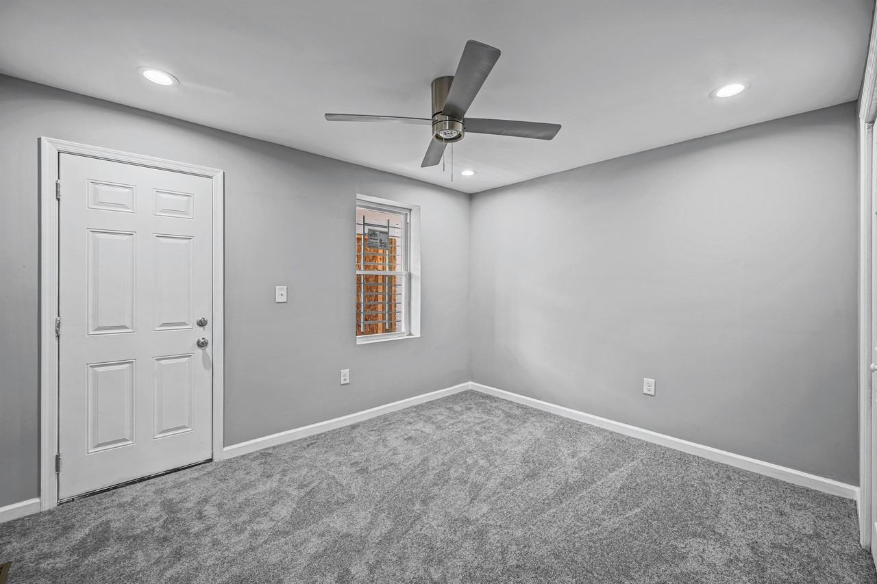 3059 Brighton St #1 - Photo 4 of 18