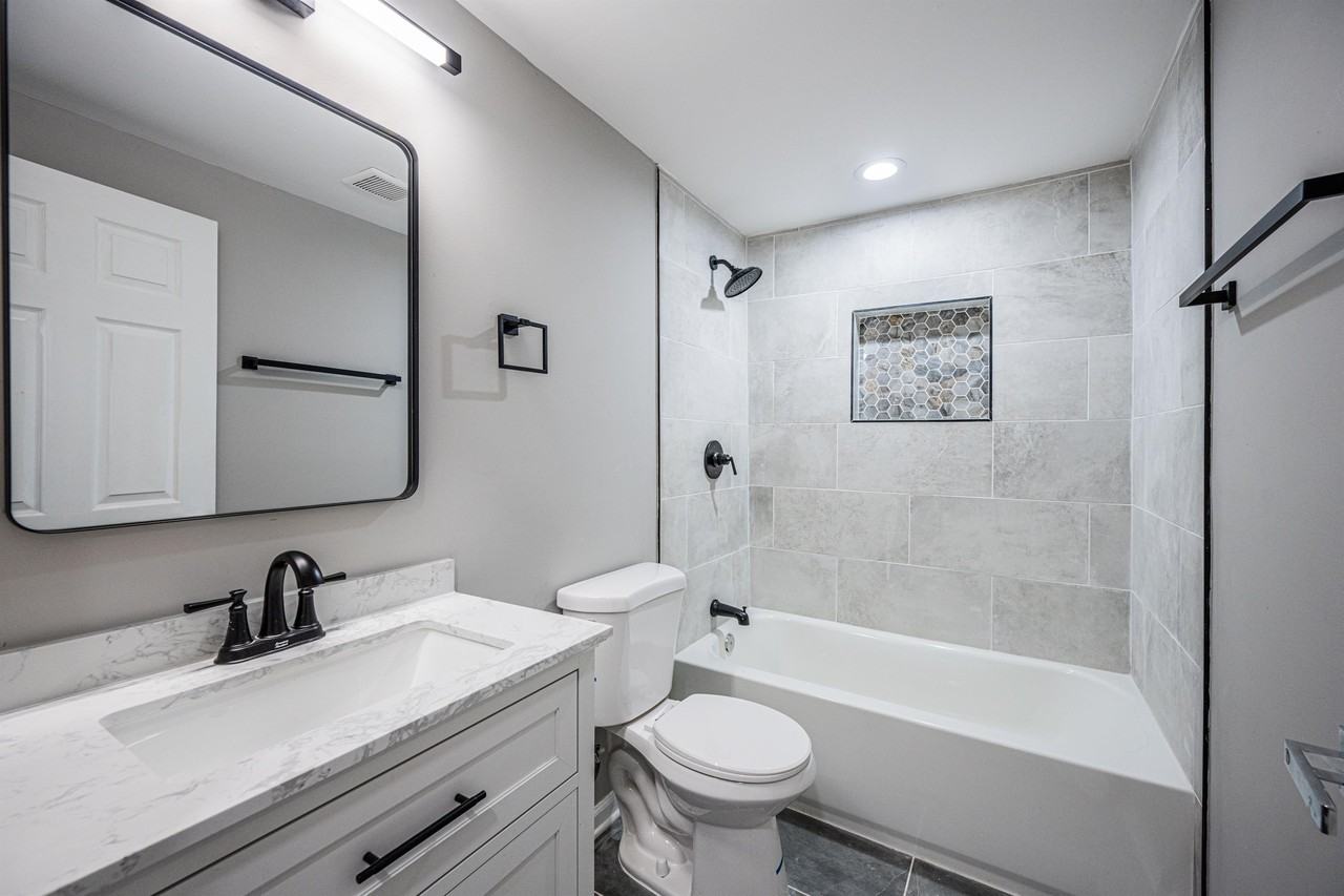 3059 Brighton St #1 - Photo 6 of 18