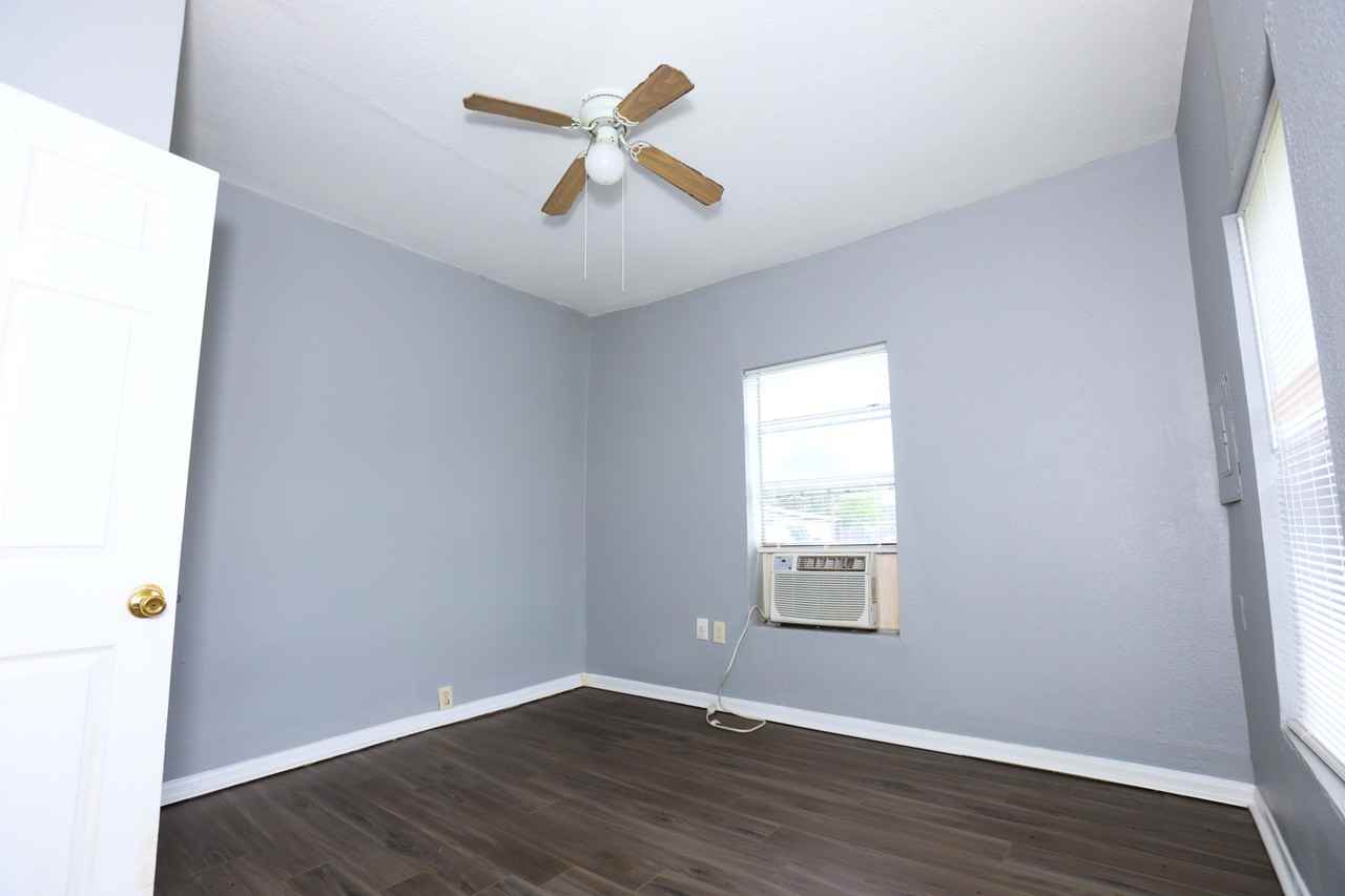 107 Prewitt Ln #1 - Photo 5 of 16