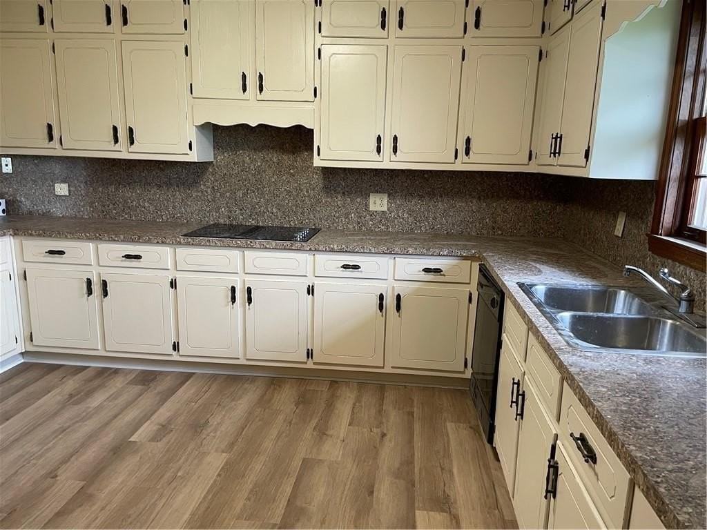 119 Sawnee Dr - Photo 6 of 16