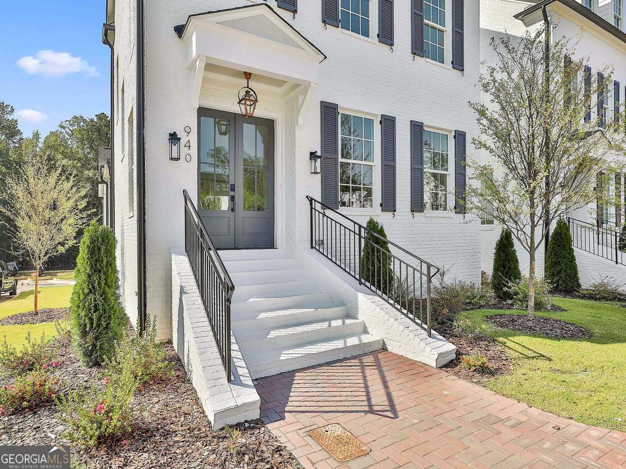 940 Laurel Brooke Ave - Photo 6 of 50