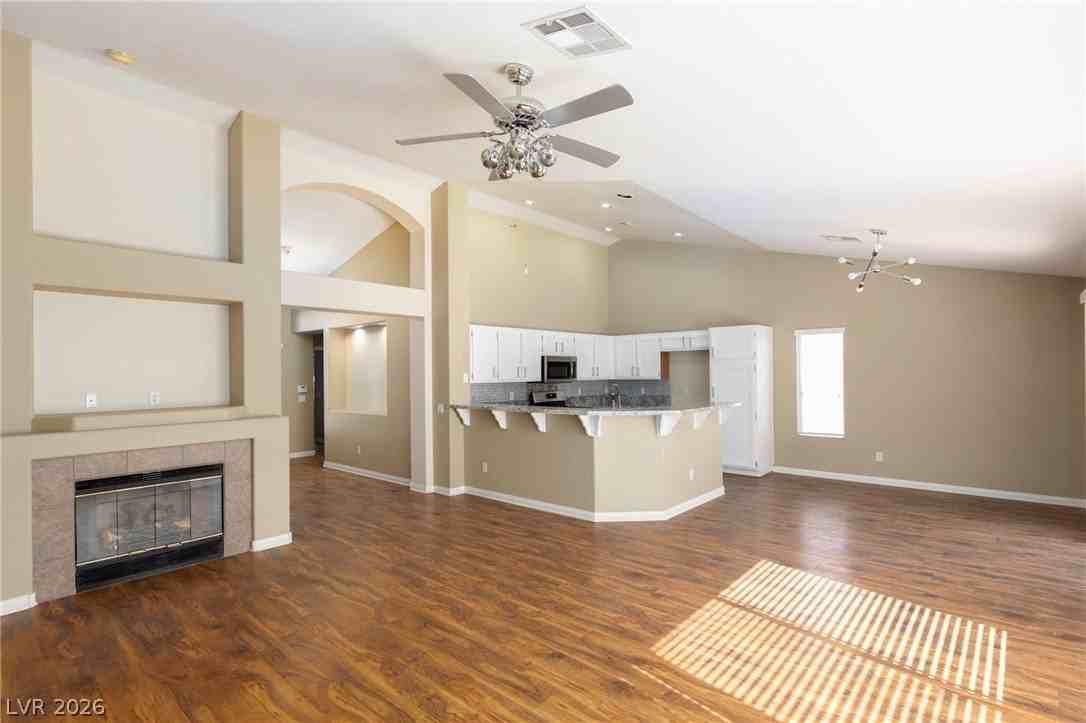 7801 High Stream Ave - Photo 5 of 26