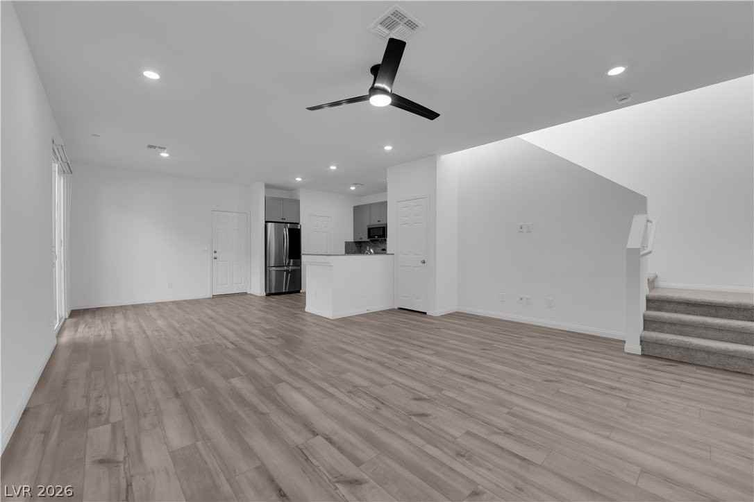 3762 Trancoso Ave - Photo 5 of 44