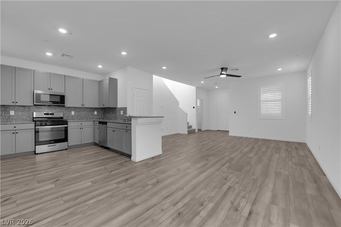 3762 Trancoso Ave - Photo 6 of 44