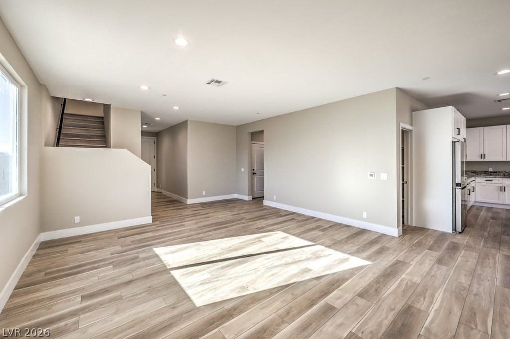 729 N Milan St - Photo 4 of 18