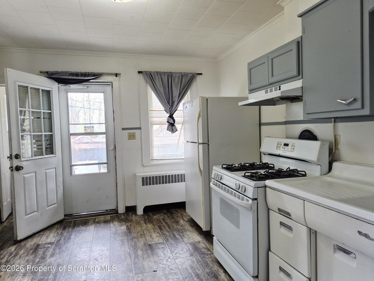 68 Green Pl #1 - Photo 3 of 15